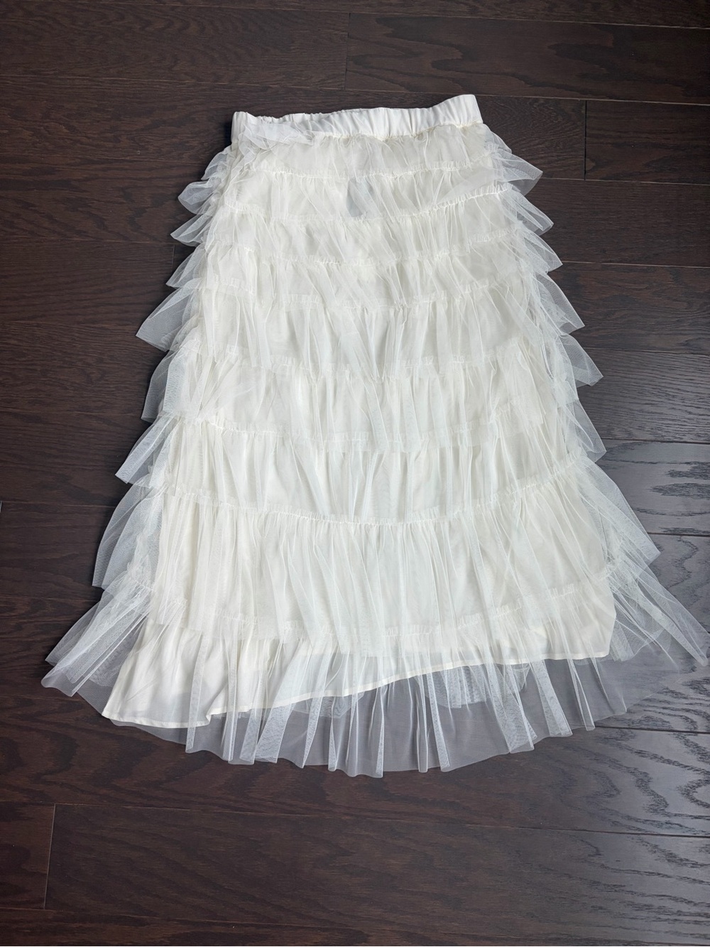 Cashmere and Cupcakes tiered tulle skirt. Size S
